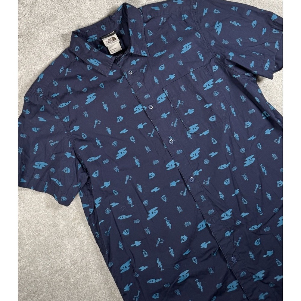 The North Face Shirt L Blue Camping All Over Print‎ Lightweight Hiking Outdoors